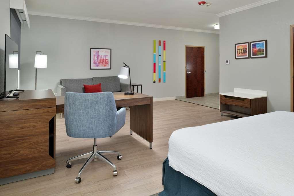 Hampton Inn & Suites Greenville Room photo